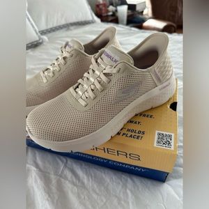 Brand New! Skechers Go Walk Flex Slip Ons